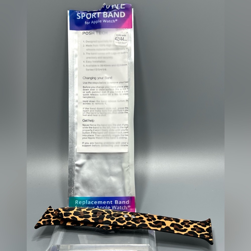 Posh Tech Leopard Print Silicone Replacement Apple Watch Strap 42/44MM